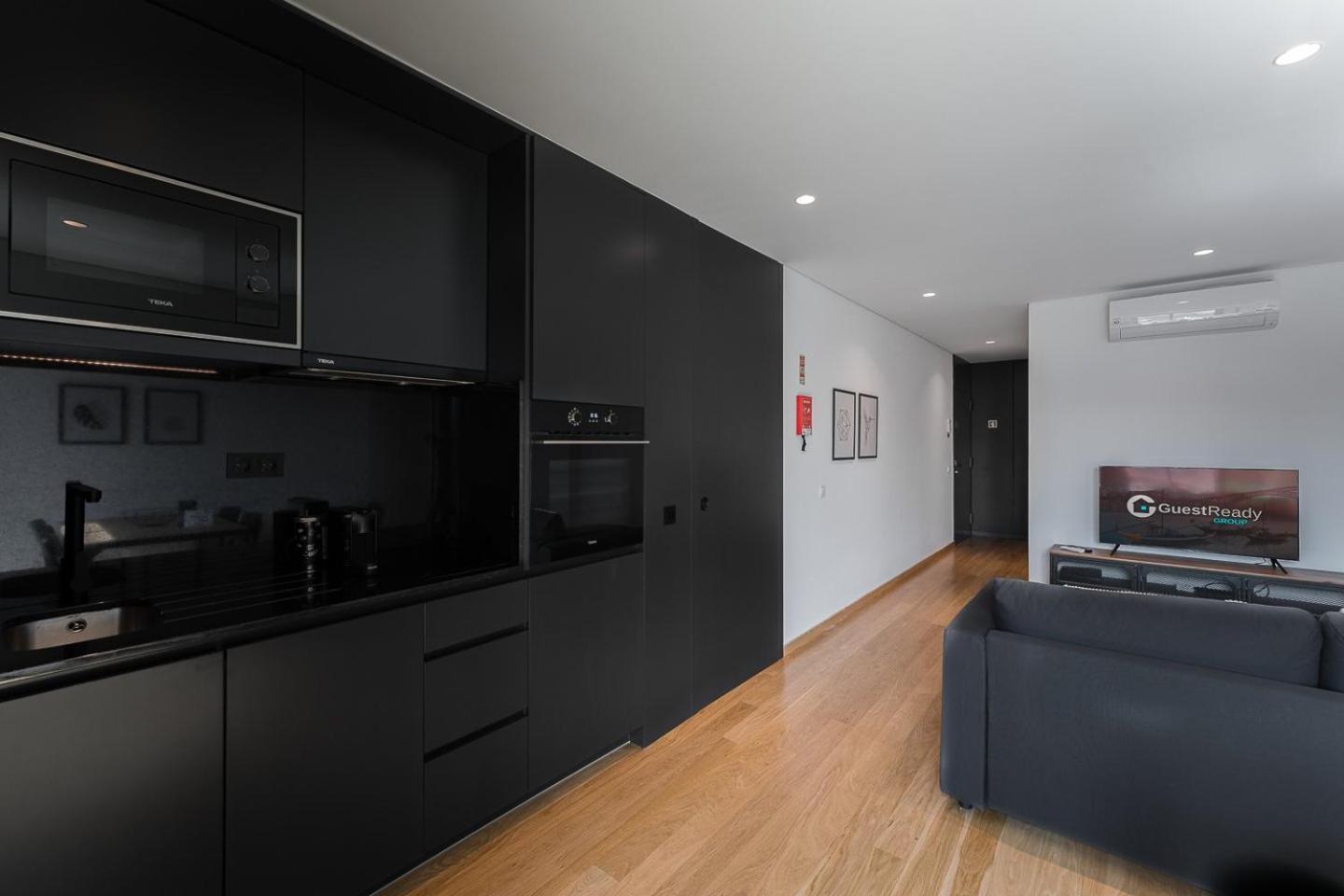 Guestready - Poet'S Modern Retreat Apartment Porto Exterior photo